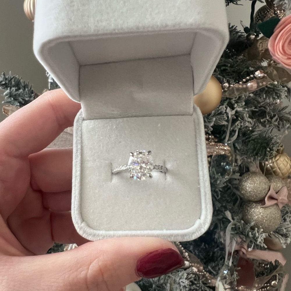 3 carat moissanite oval ring